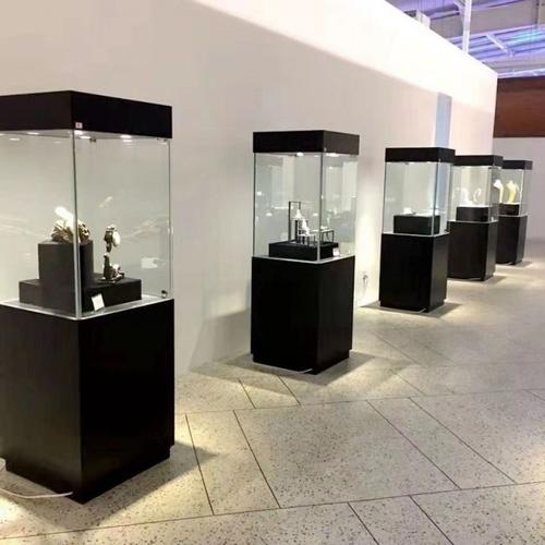 匠心展陈 探索博物馆展柜与木质展示柜的工艺之美